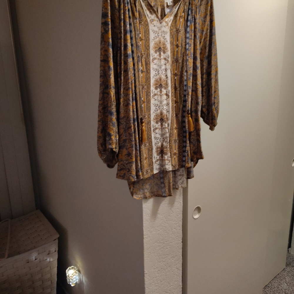 Multicolored top for sale - Picture 4 of 7